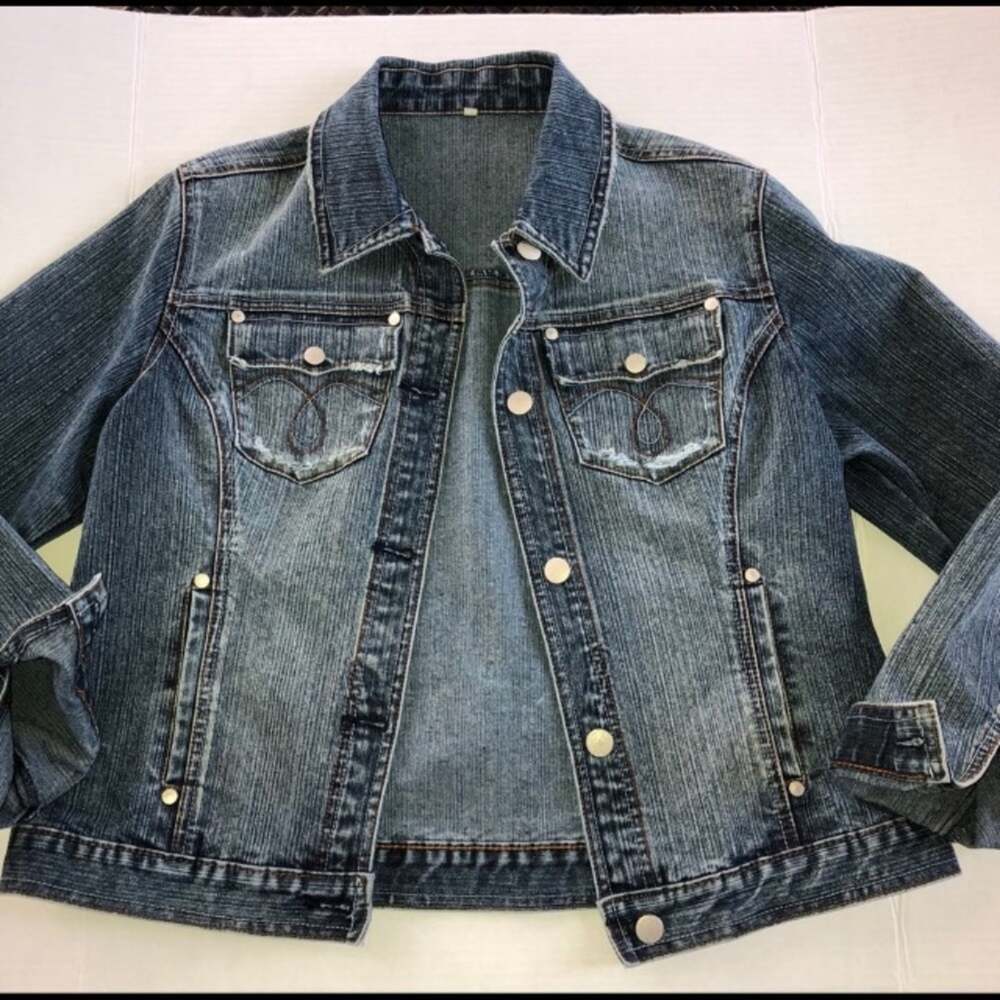 Jean Jacket - Picture 1 of 4
